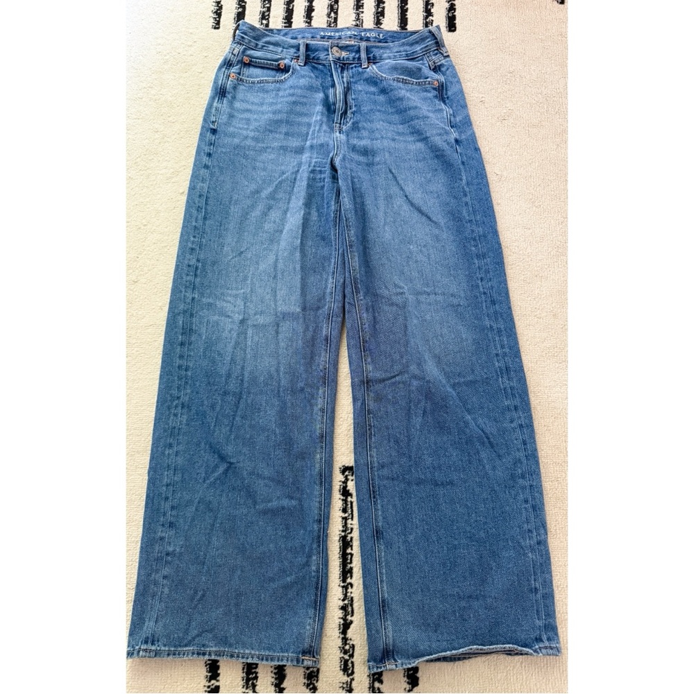 American Eagle Outfitters High Rise Baggy Jeans